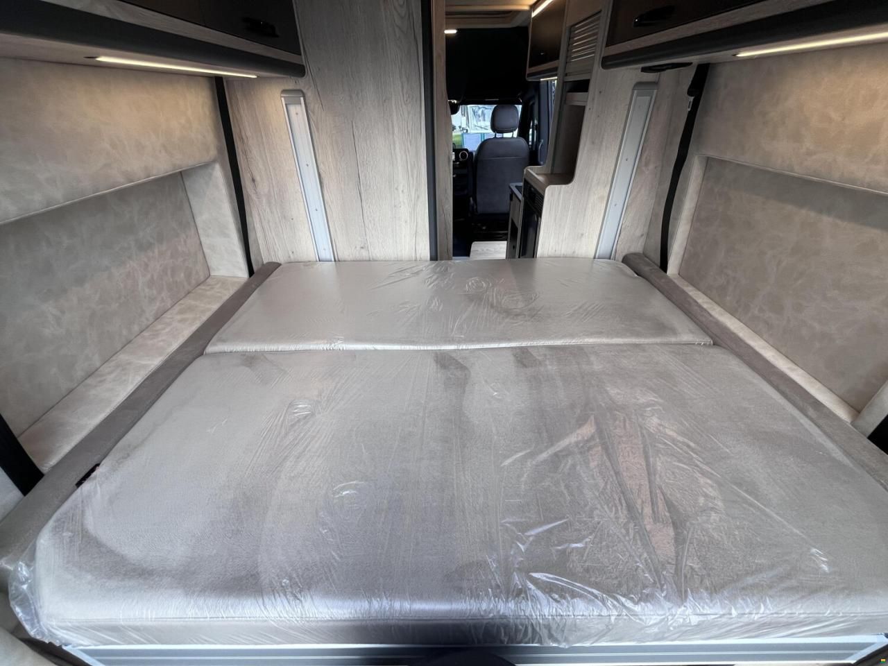 Megamobil Classic 600 MAX HUBBETT Mercedes Benz...
