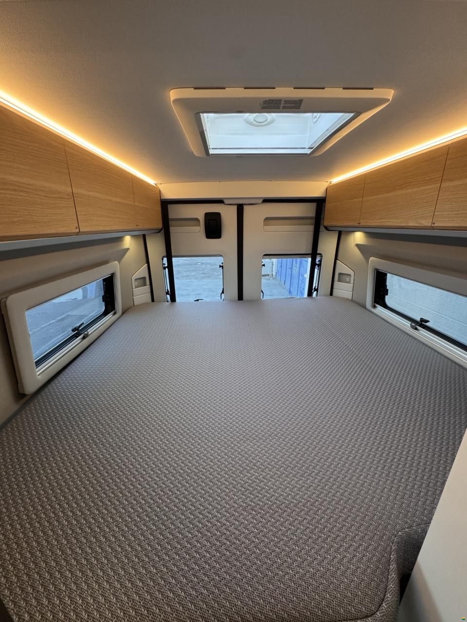 Adria Twin Select 640 SGX Swiss Edition