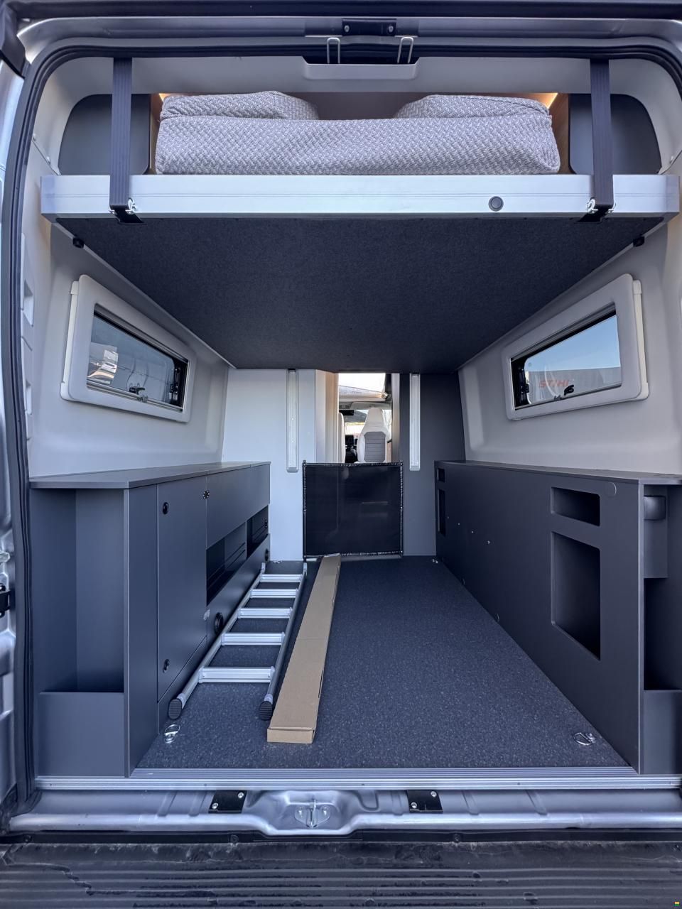 Adria Twin Select 640 SGX Swiss Edition