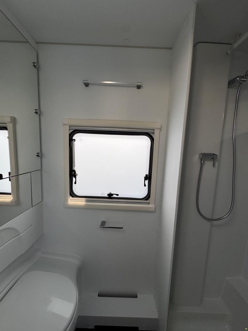 Adria Altea 552 PK Swiss Edition