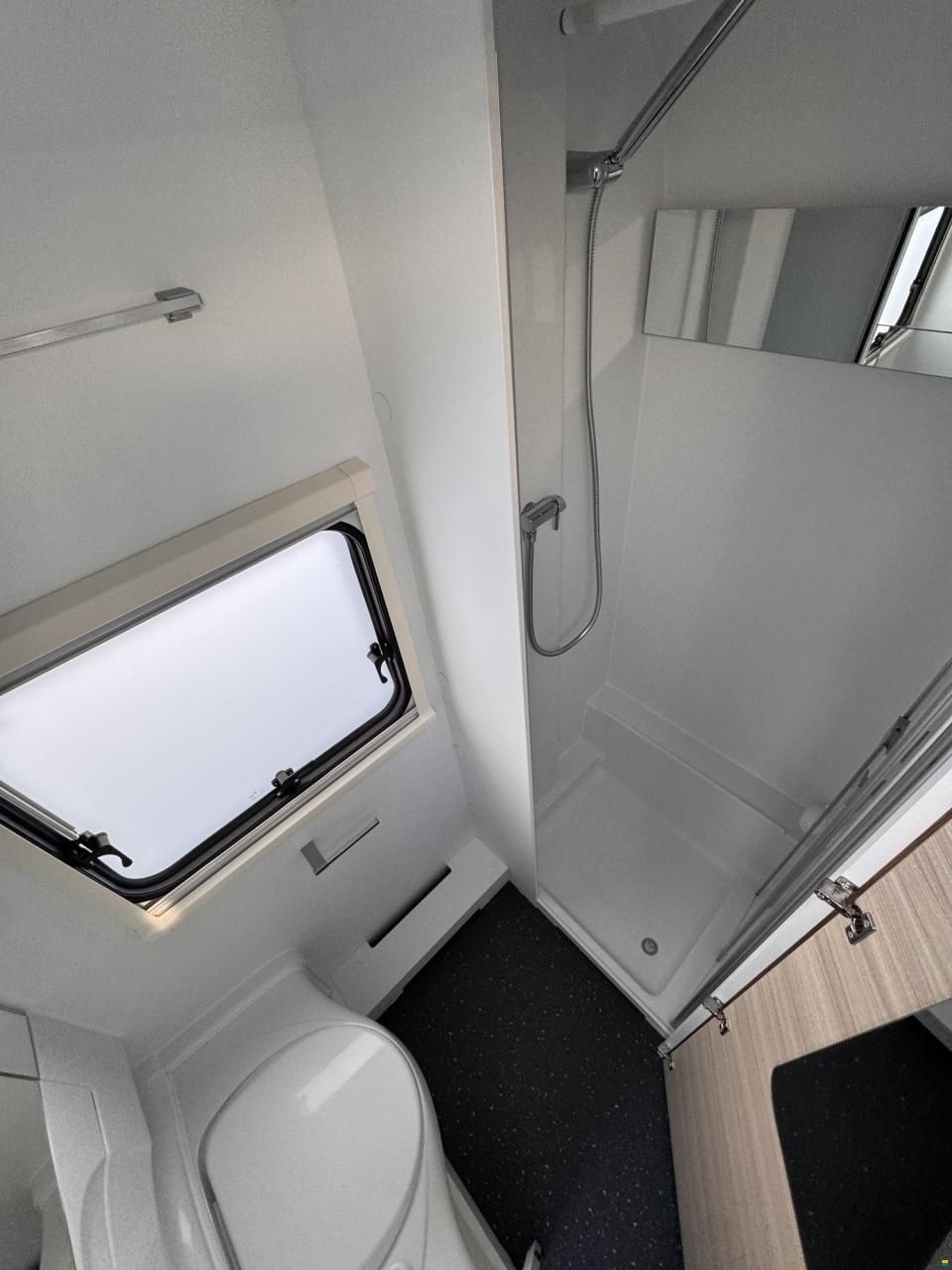 Adria Altea 552 PK Swiss Edition