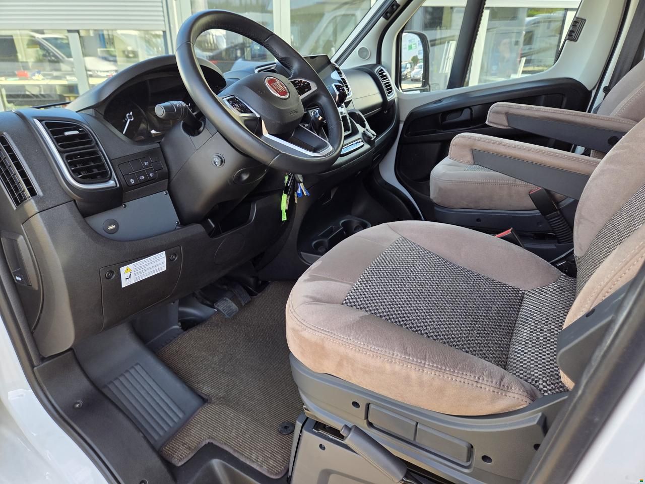 Carthago C-Tourer T143 LE