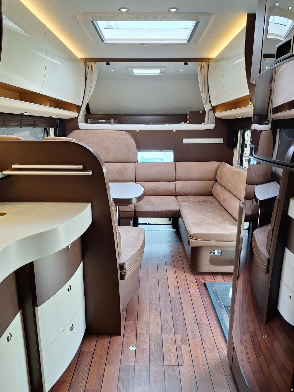 Concorde Cruiser 894 L