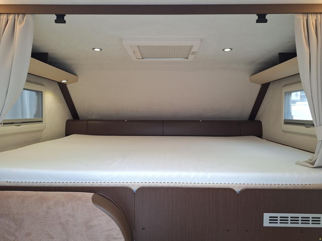 Concorde Cruiser 894 L