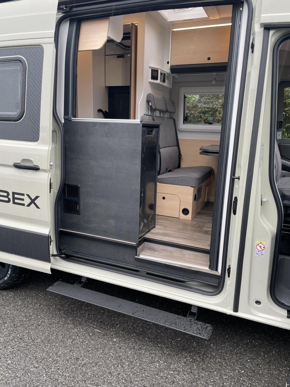 Sunlight Ibex 604D