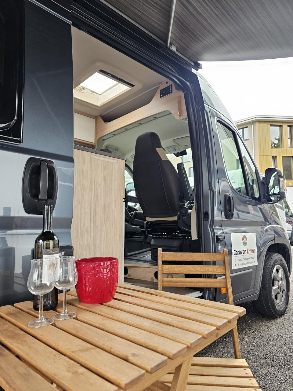 Pössl R640 mit Einzelbett, Automat!