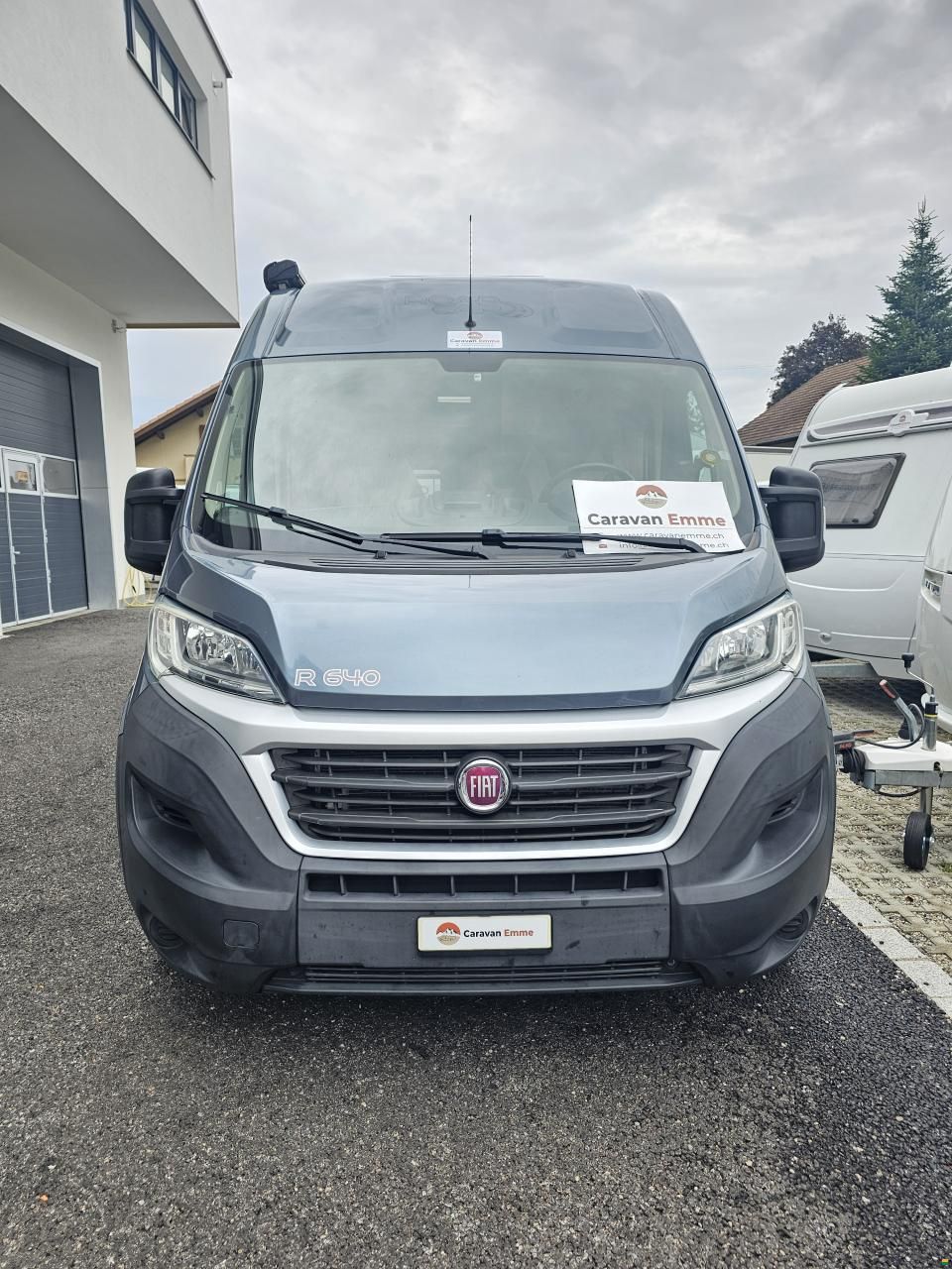 Pössl R640 mit Einzelbett, Automat!