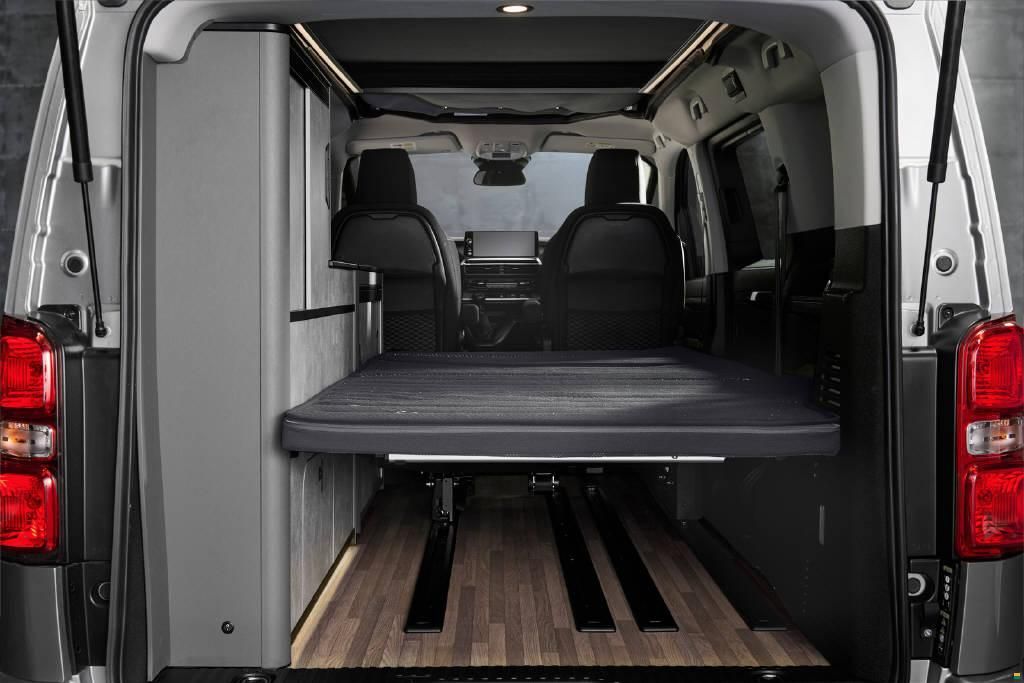 Crosscamp Urban Camper EXPLR 5.0F 2.2 180 AT
