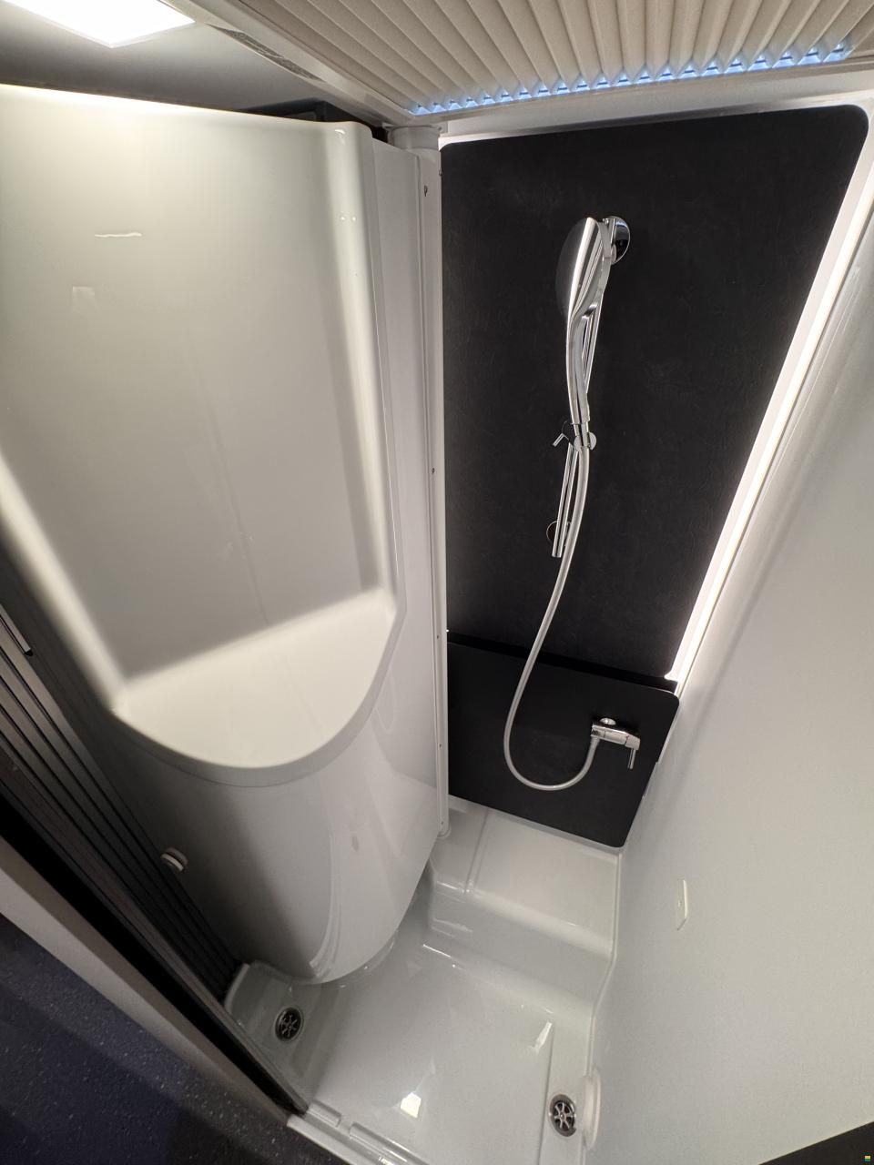 Adria Compact Supreme DL