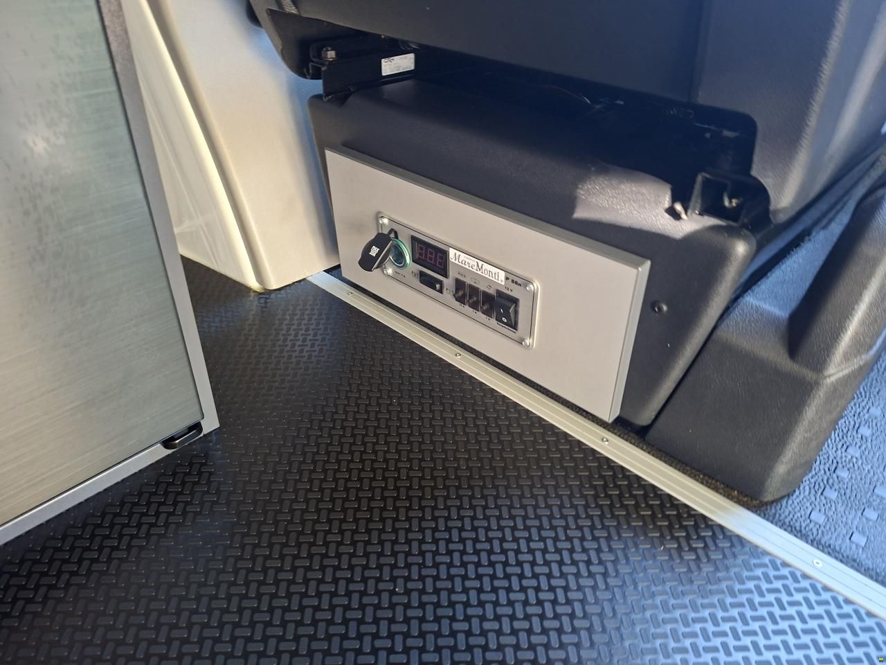 Volkswagen AUTOMAT MAREMONTI COMFORT CAMPER 5SITZE