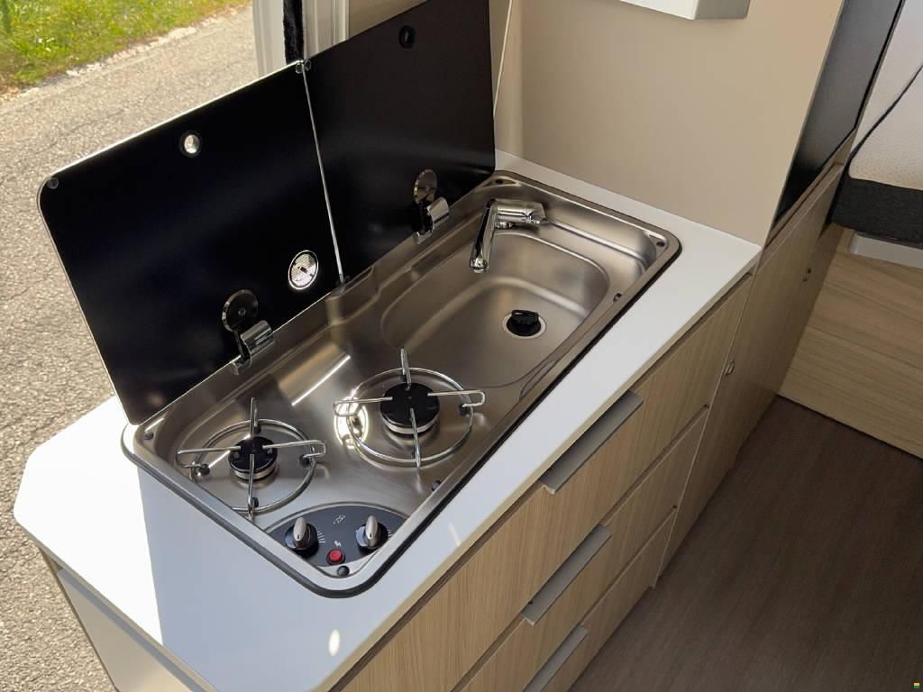 Adria Twin Plus 600 SPB