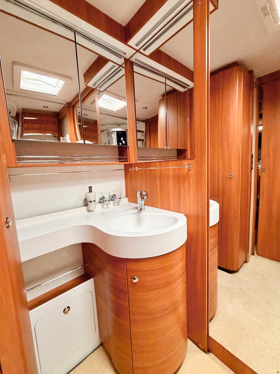 Concorde Carver RRL 890 centurion style