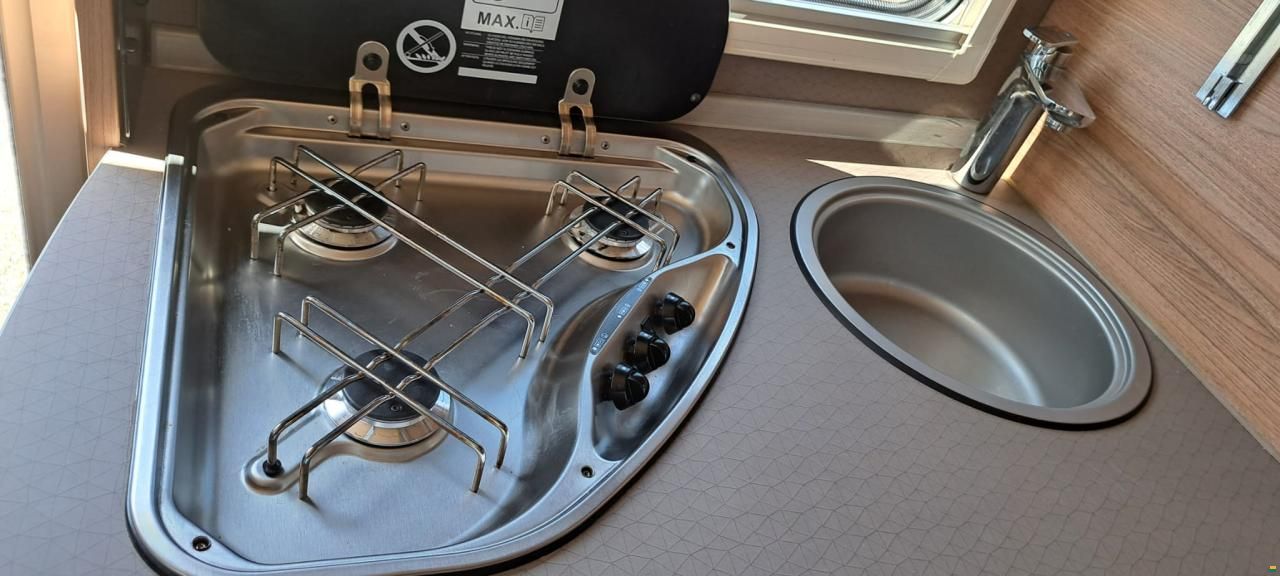 Weinsberg Cara Compact Suite 640 MEG Pepper