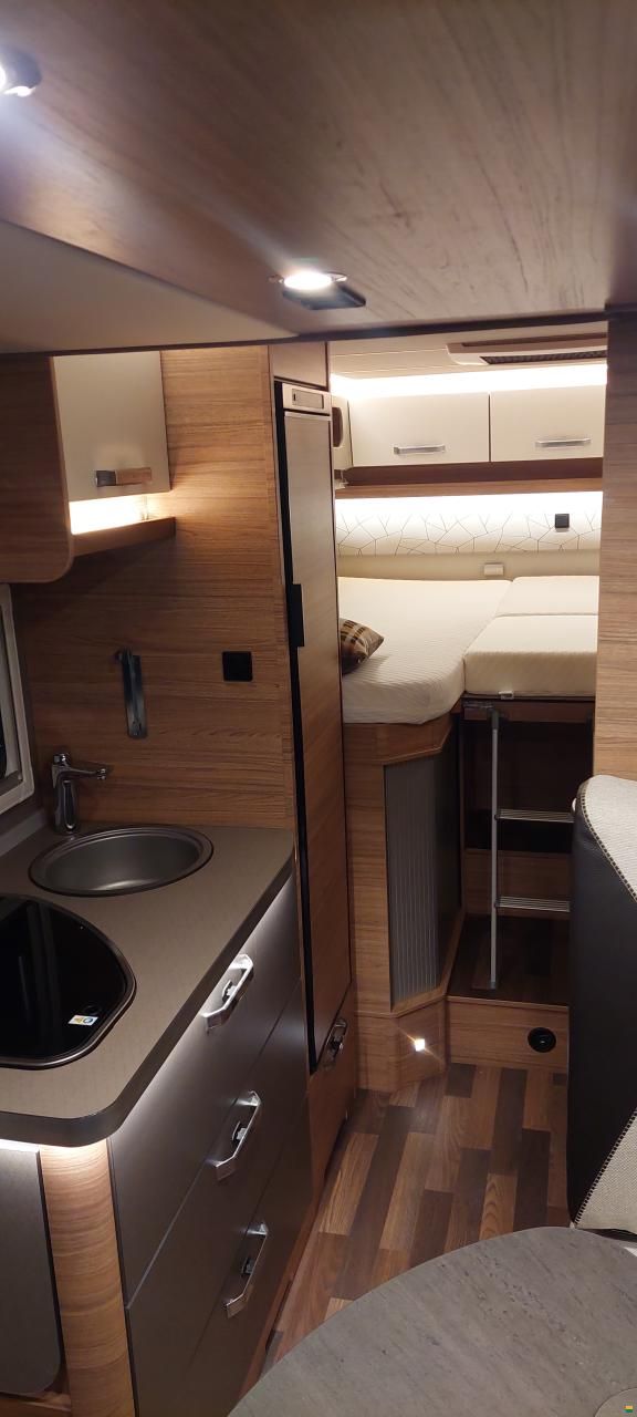 Weinsberg Cara Compact Suite 640 MEG Pepper