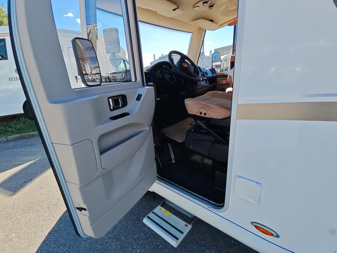 Hymer EX 504