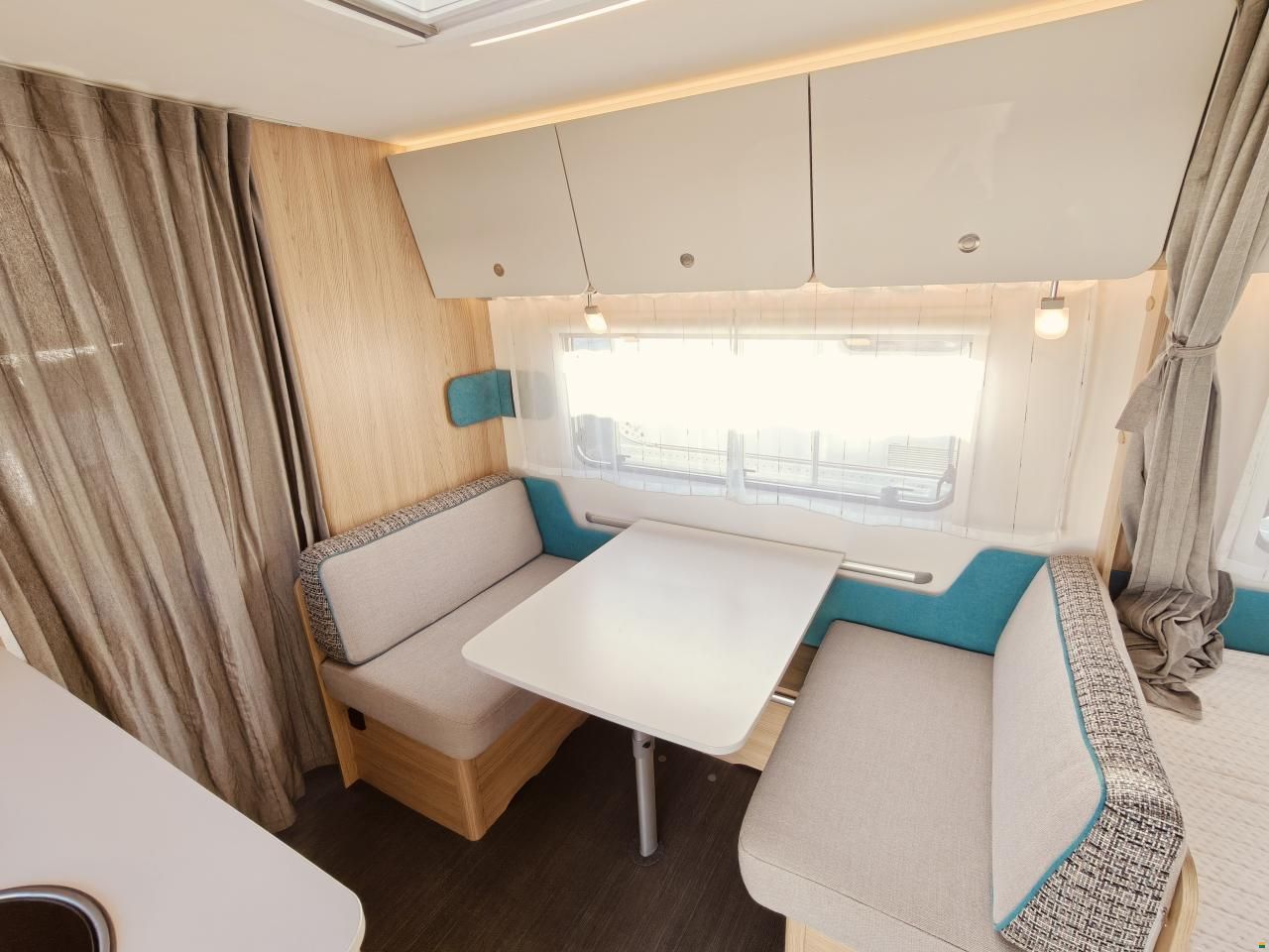Dethleffs Aero 500 QSK - Stockbett