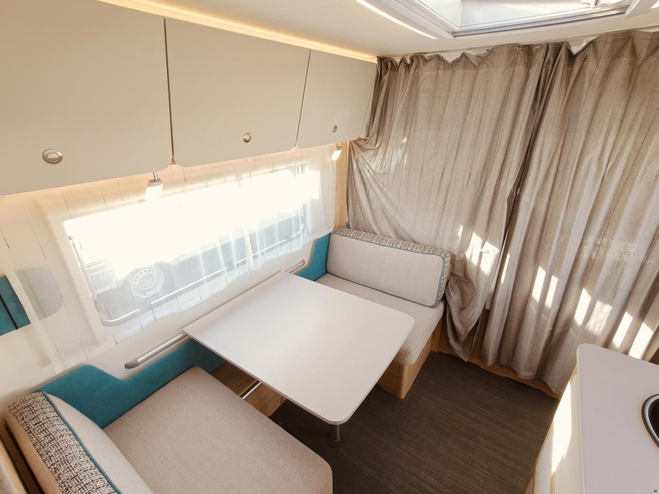 Dethleffs Aero 500 QSK - Stockbett