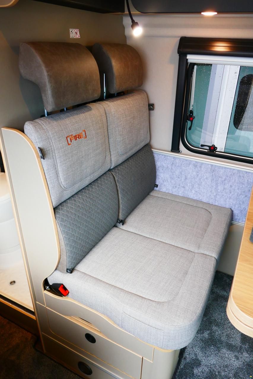 Weinsberg CaraBus Grey 600 MQ Edition Fire