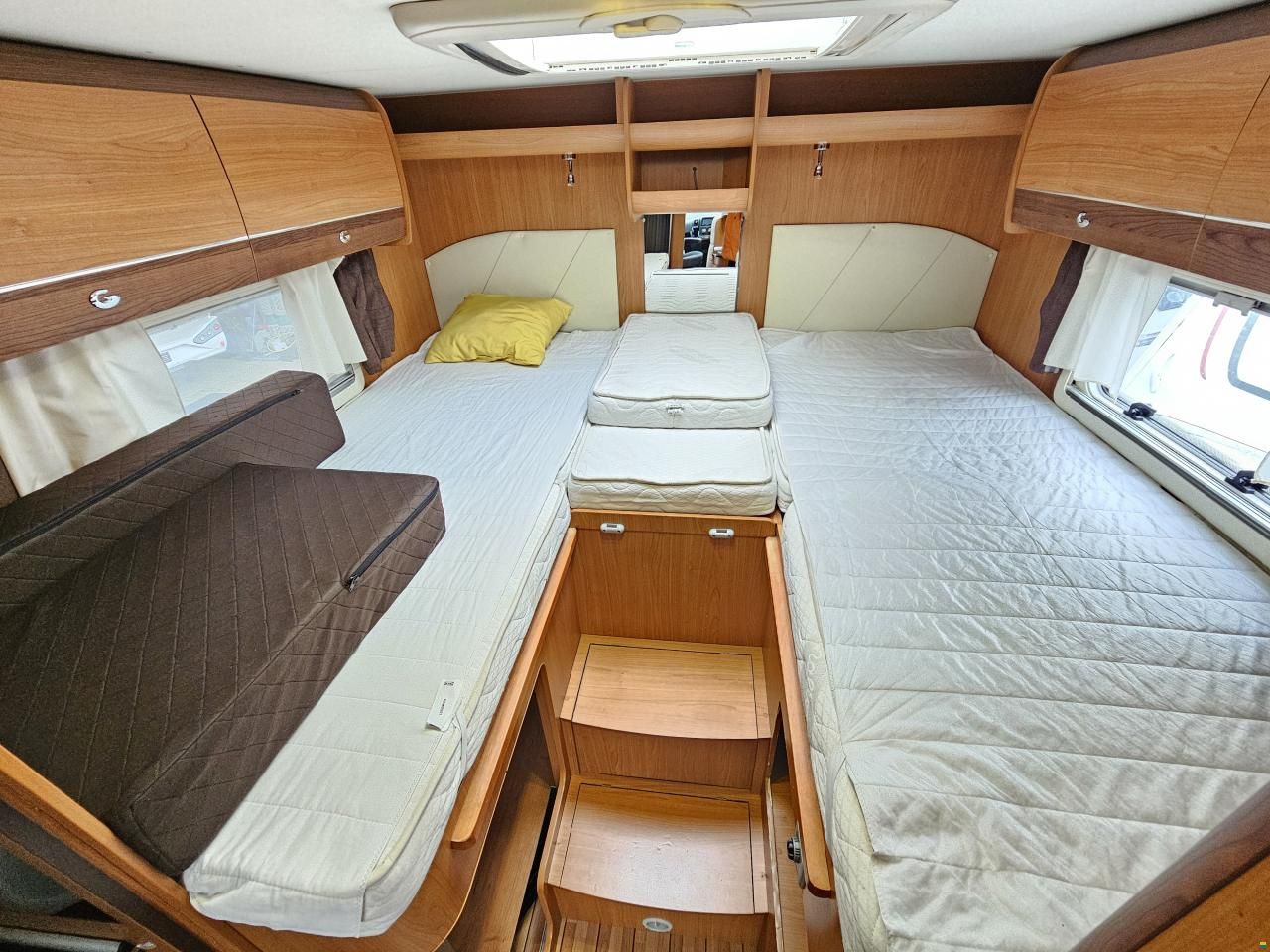 Giottiline T37 mit Einzelbett, Hubbett!