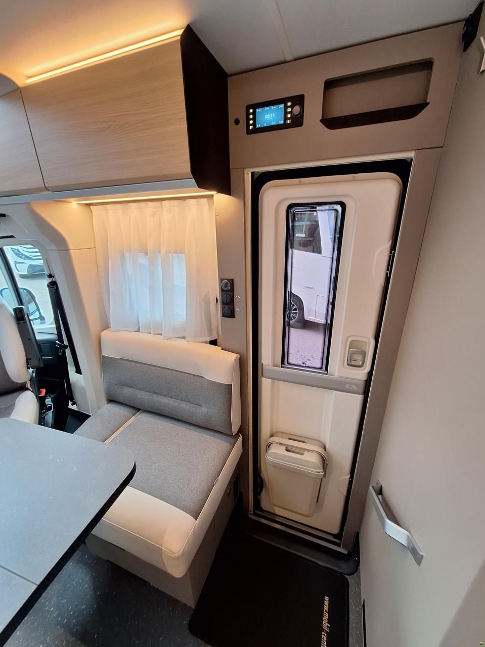 Adria Compact Select DL