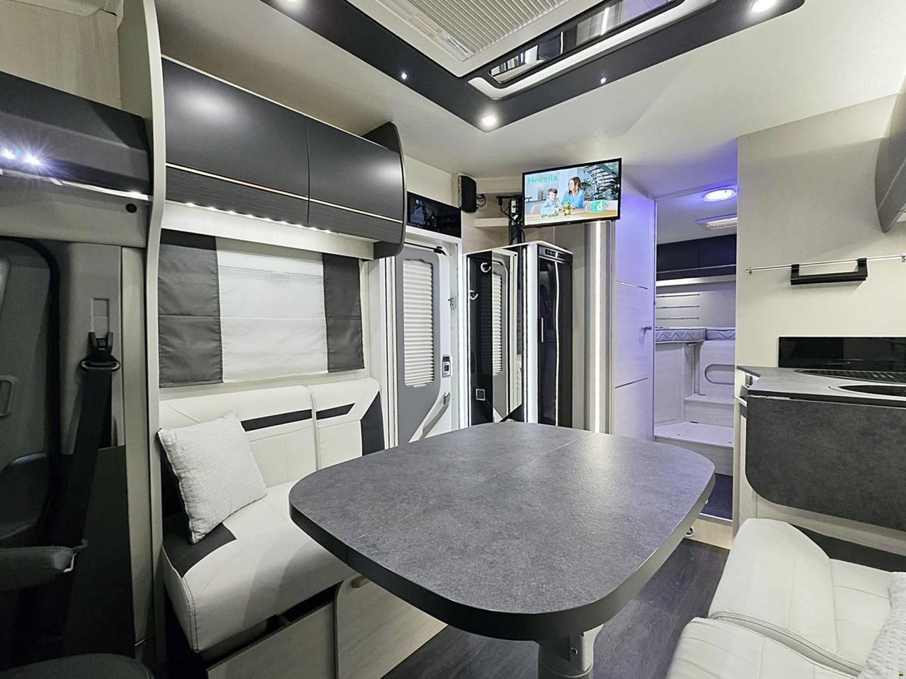 Challenger 367 GA PREMIUM 2.0 TDCI AUTOMAT