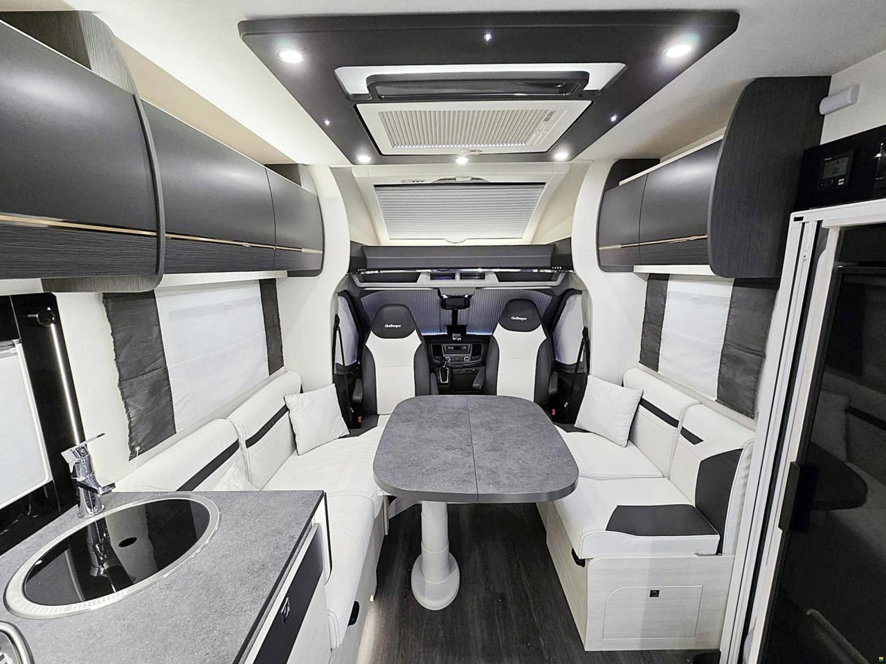 Challenger 367 GA PREMIUM 2.0 TDCI AUTOMAT
