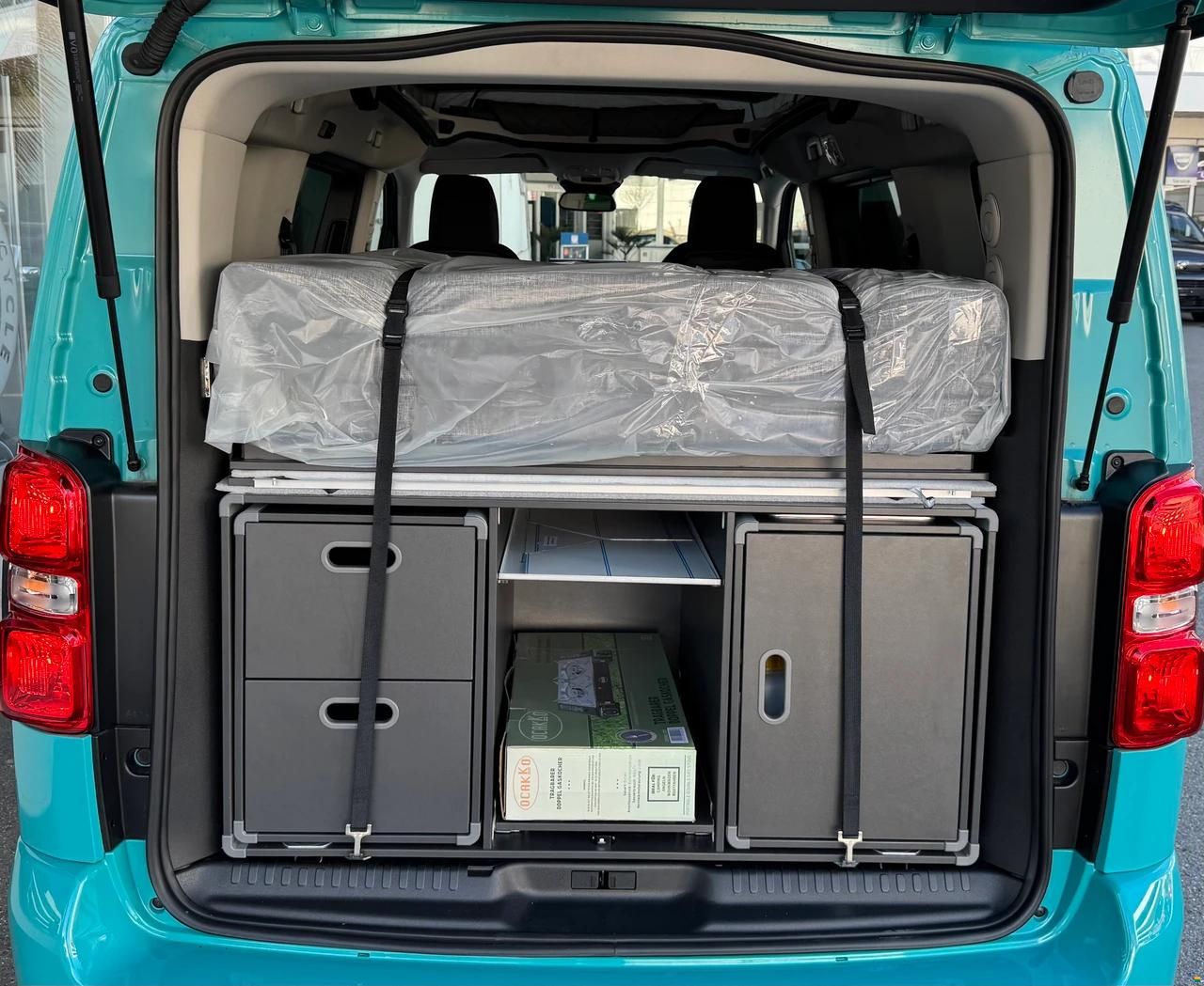 Pössl Vanster Blue HDI 145 PS