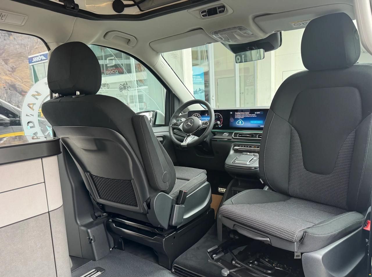 P&ouml;ssl MERCEDES-BENZ Campstar V250 d lang 4mati