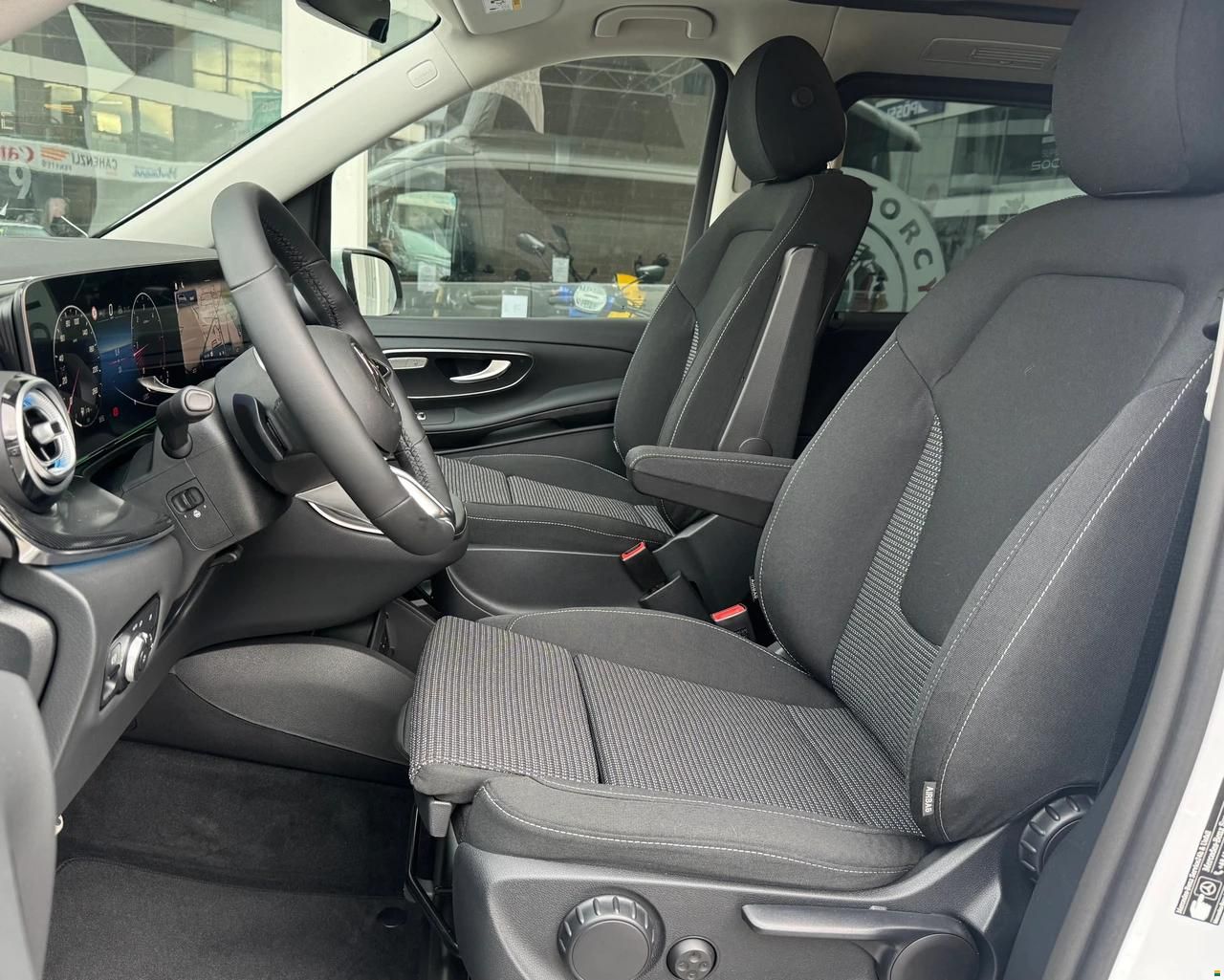 P&ouml;ssl MERCEDES-BENZ Campstar V250 d lang 4mati