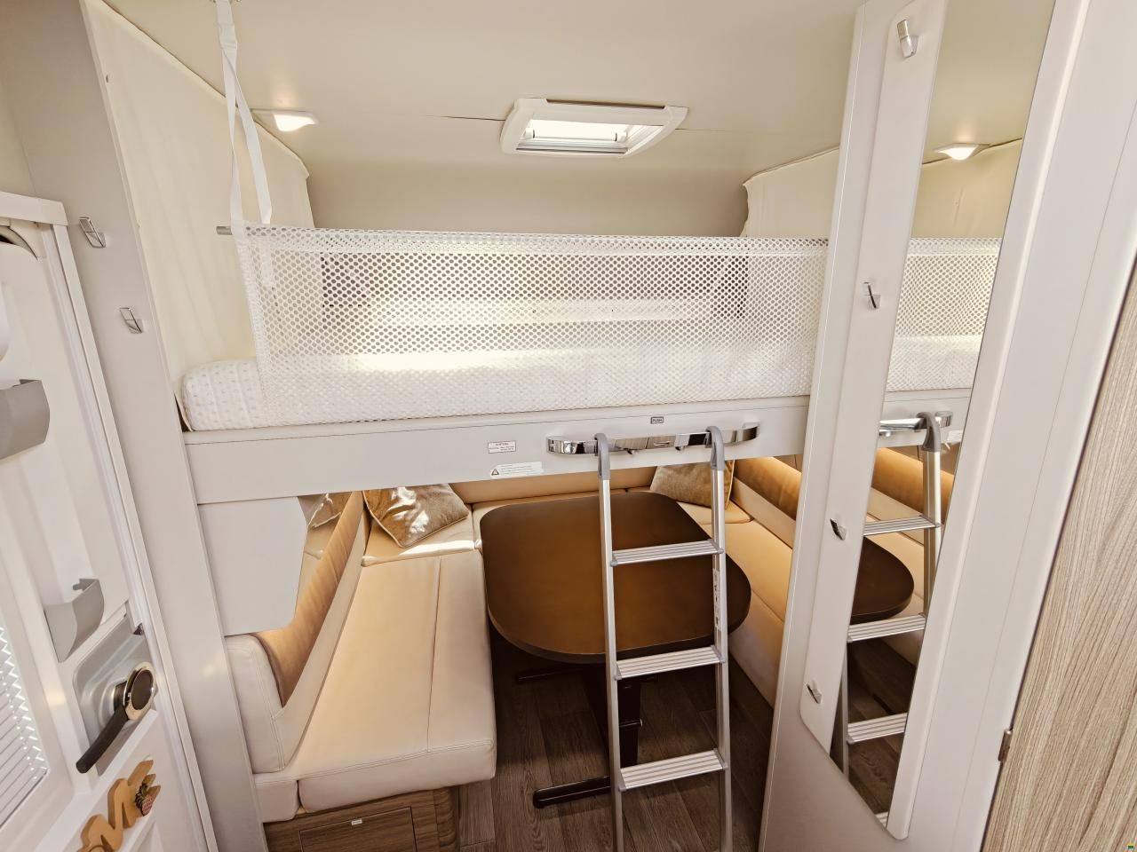 B&uuml;rstner Averso Plus 510 TK -Hubbett -Stockbett
