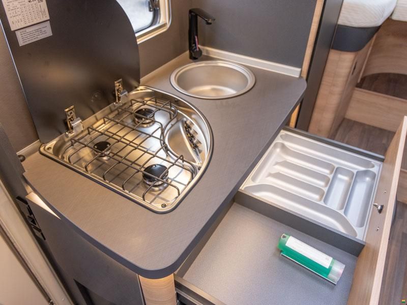 Knaus Live TI 650 MEG Platinum Selection