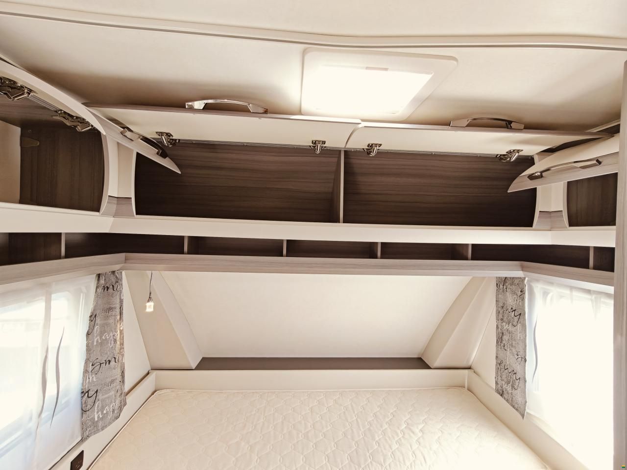 Hobby On Tour 470 KMF - Stockbett - Dachklima