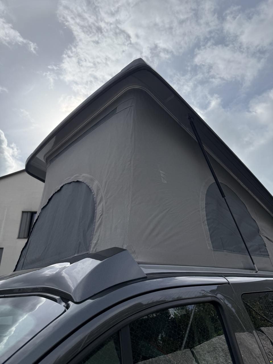Ford Transit Costum Wellhouse