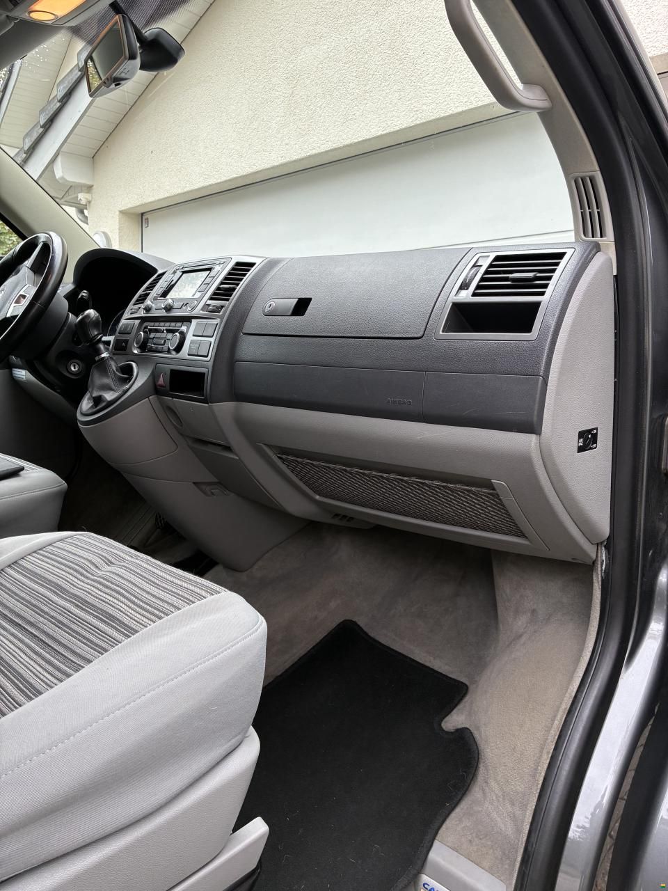 Volkswagen T5 California Beach Travel 2.0 TDI