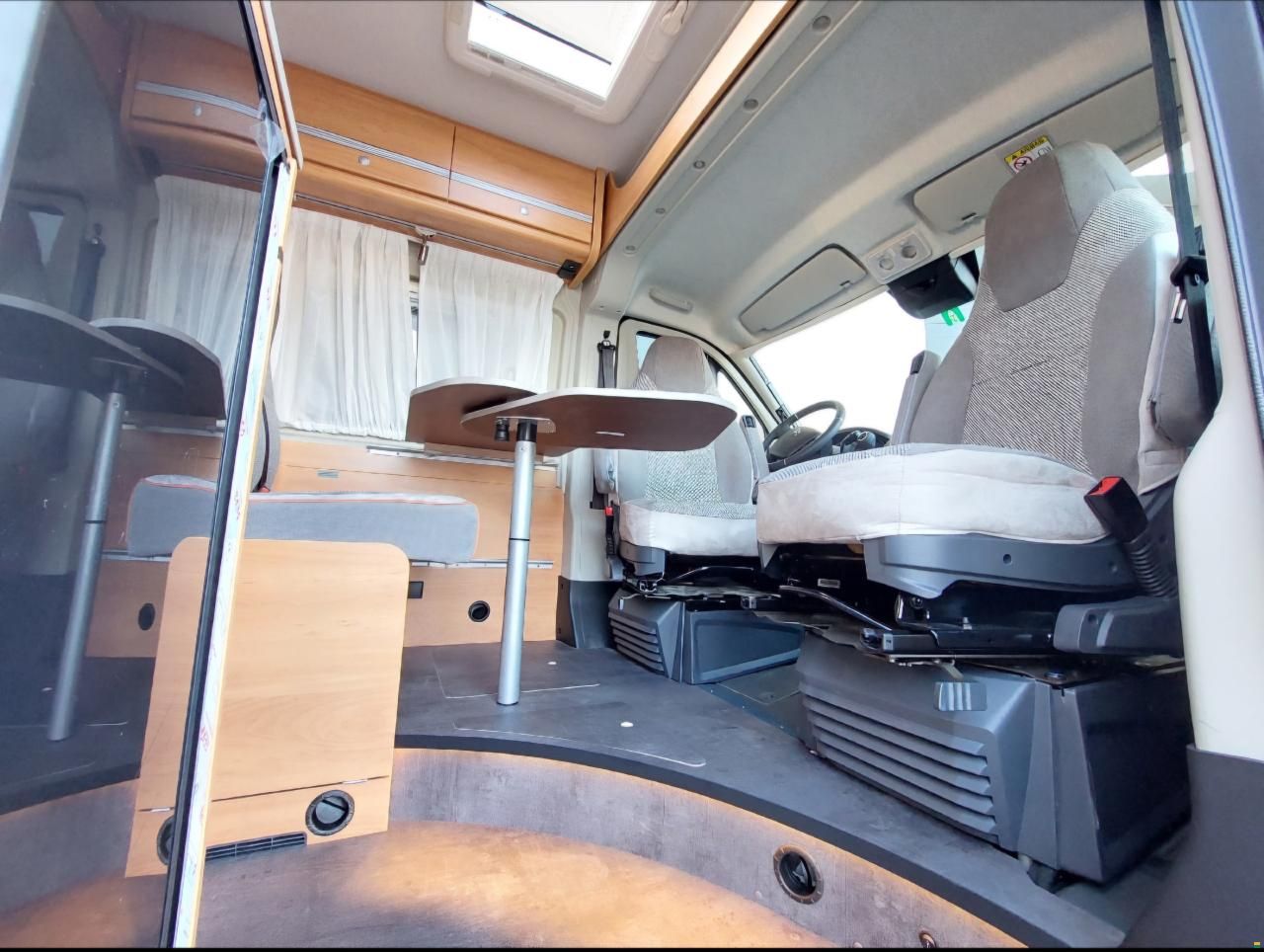P&ouml;ssl 2 win S Plus mit Doppelbett, Solar!