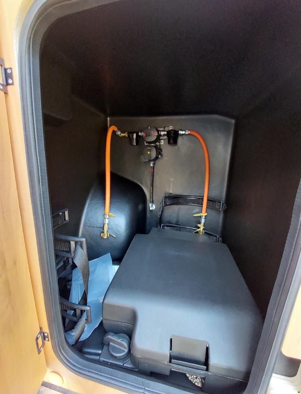P&ouml;ssl 2 win S Plus mit Doppelbett, Solar!