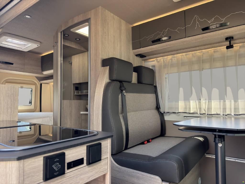 Bravia Mobil Bravia Swan 599