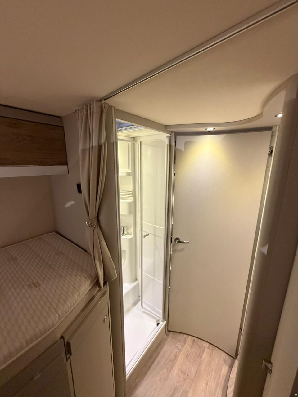 Fiat *2.3 140PS*HYMER I678*LÄNGSBETT*HUBBETT*