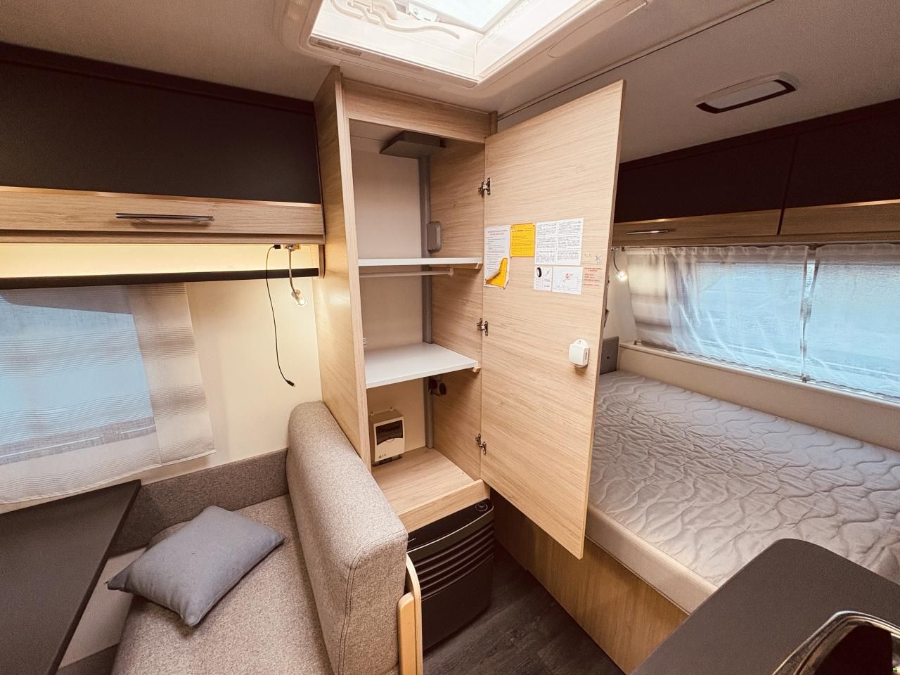 Caravelair V21 SP Titanium 390