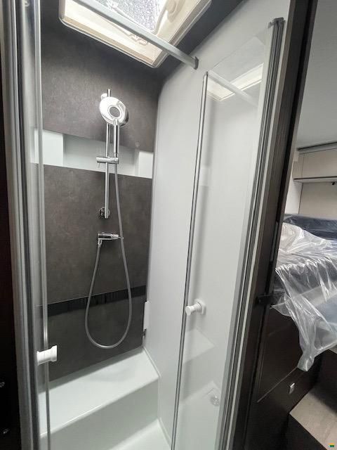 Adria CORAL SUPREME 670 DL
