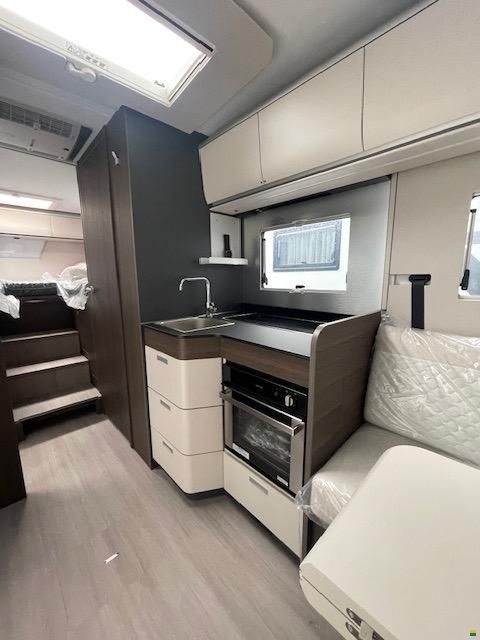 Adria CORAL SUPREME 670 DL
