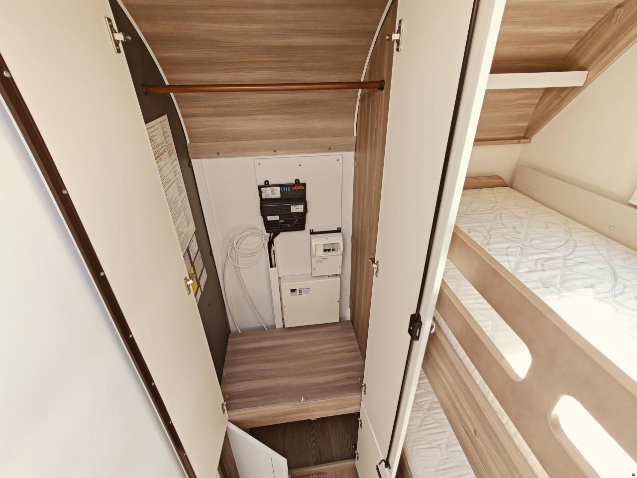Hobby Excellent Edition 545 KMF - Stockbett