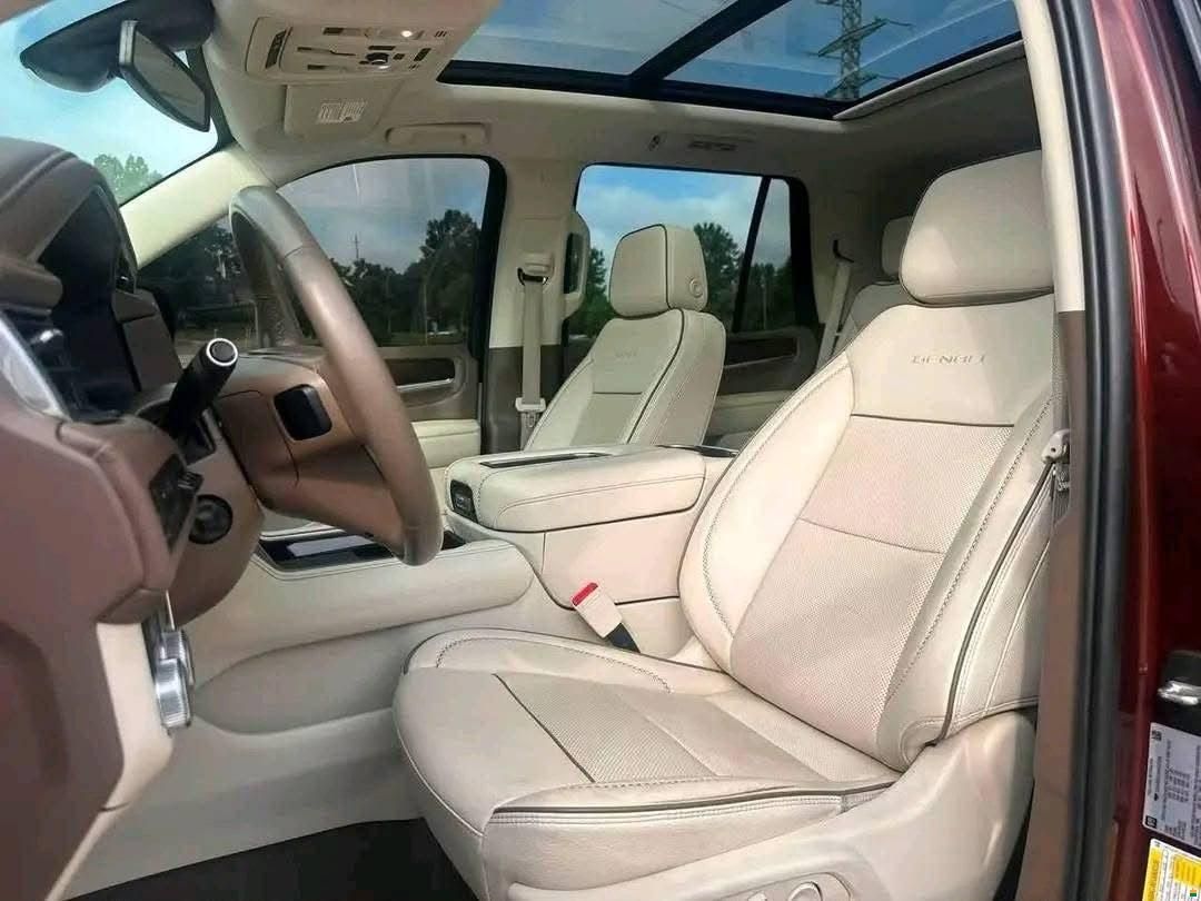 GMC redwood metallic 2022
