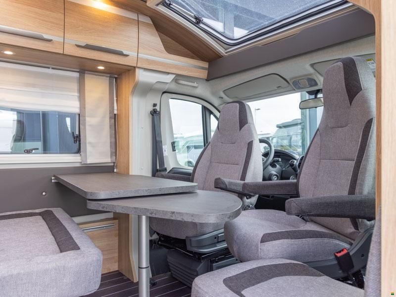 Knaus Sky TI 650 MEG