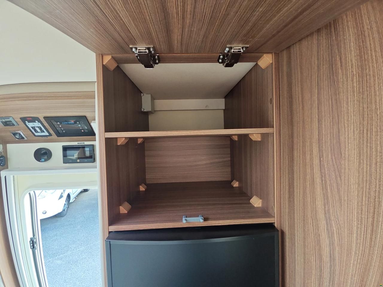 Eura Mobil Profila T725 QB