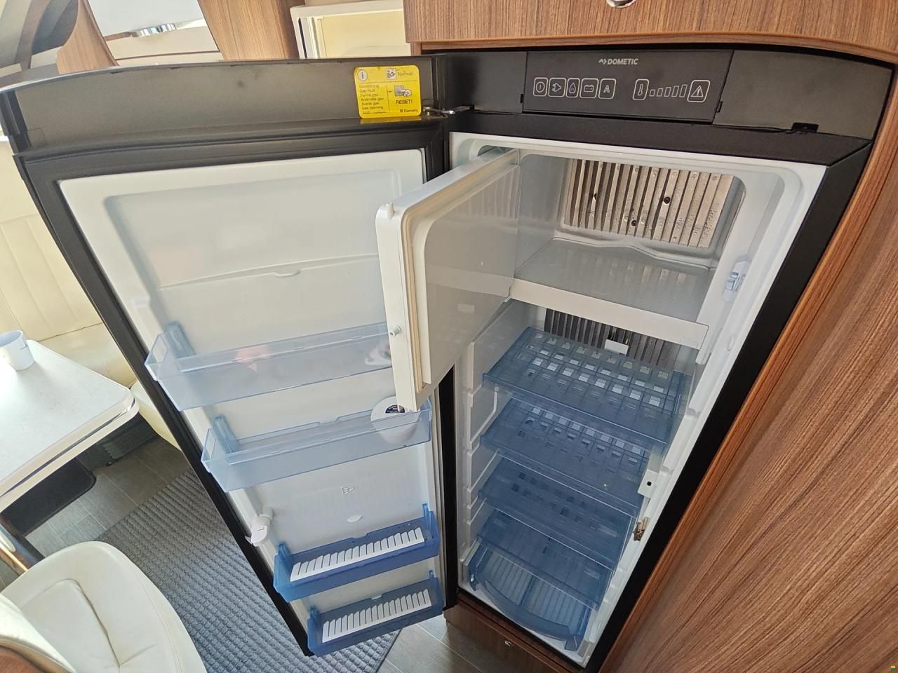 Eura Mobil Profila T725 QB