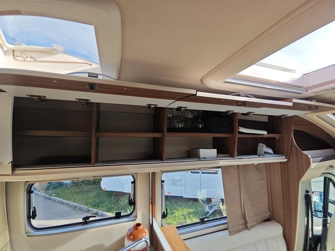 Eura Mobil Profila T725 QB