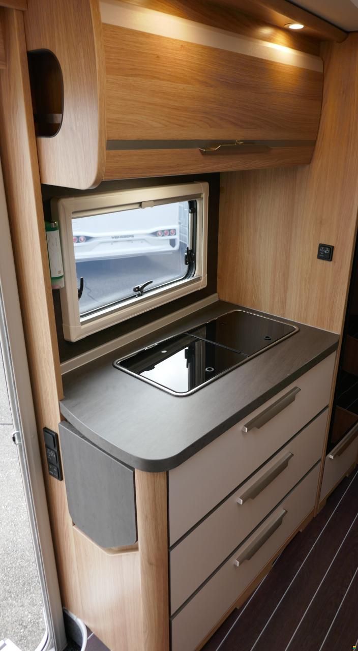Knaus SKY TI 650 MEG