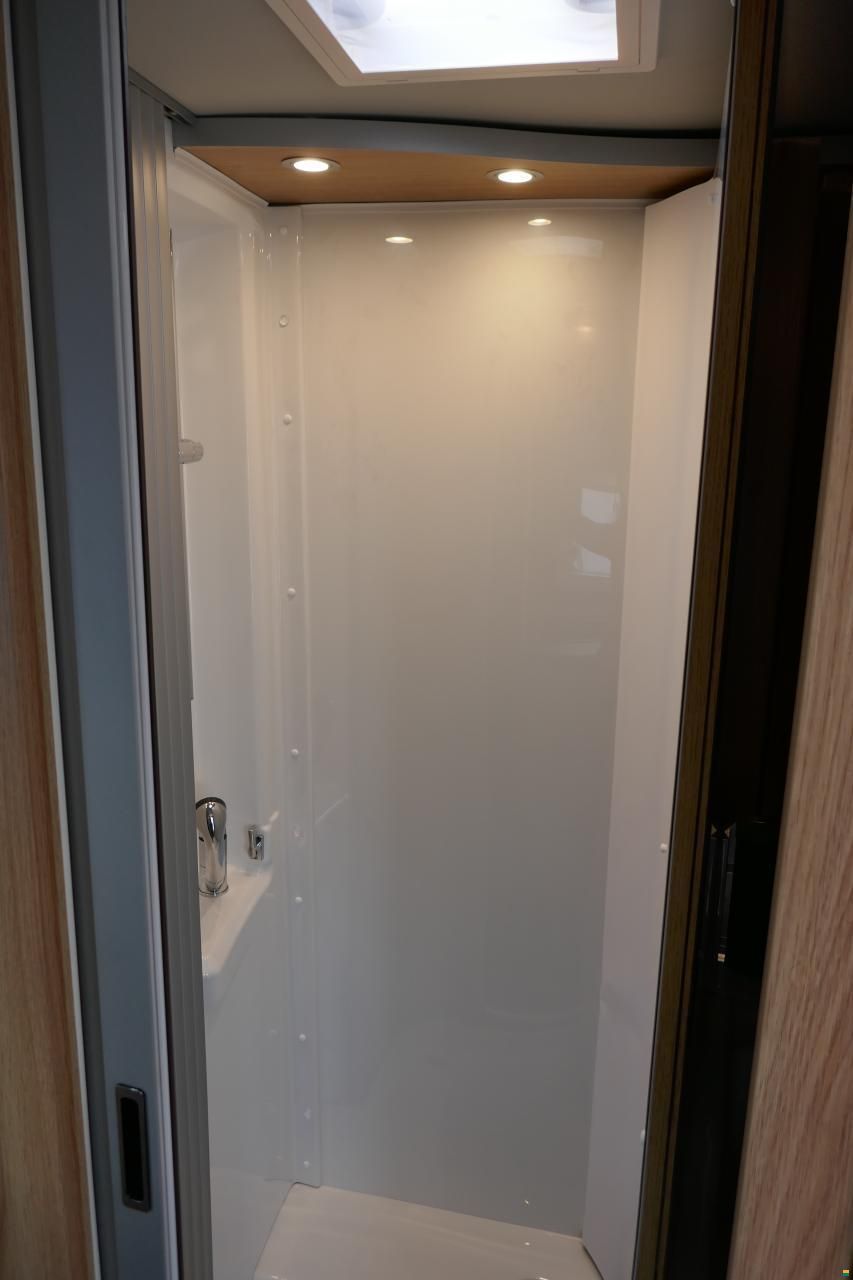 Knaus SKY TI 650 MEG