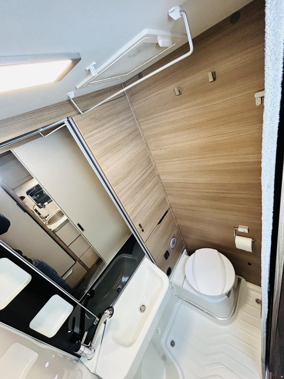 Knaus Vansation 650 MEG